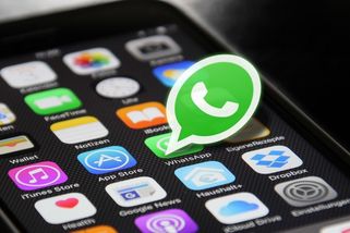 Mobily nás neodposlouchávají, ale přesto vědí, o čem se bavíme. Jak je to možné? - Médium.cz